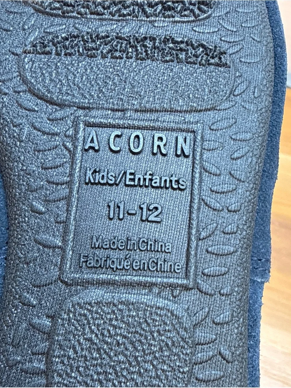 NWT Acorn Slippers Kids 11-12 Slip On Loafer Flats Blue & Burgundy  Stripes